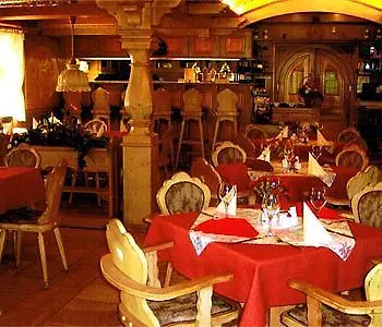 Land-gut-hotel Zur Lochmuhle Maison d'hôtes Penig