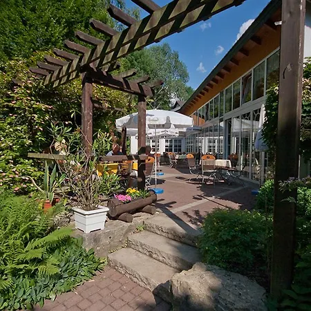 Land-gut-hotel Zur Lochmuehle Guest house 3*